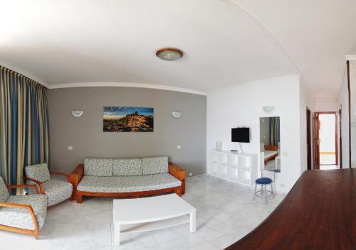 Apartamento de 1 dormitorio del hotel Montemar. Foto 1