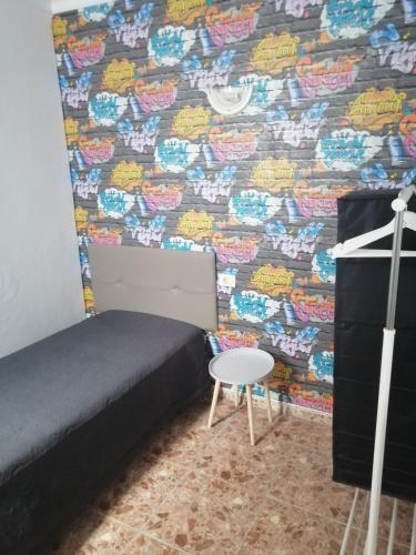 Habitación Individual con baño compartido (interior) del hotel Hostal Alcaravaneras - Adults Only. Foto 5