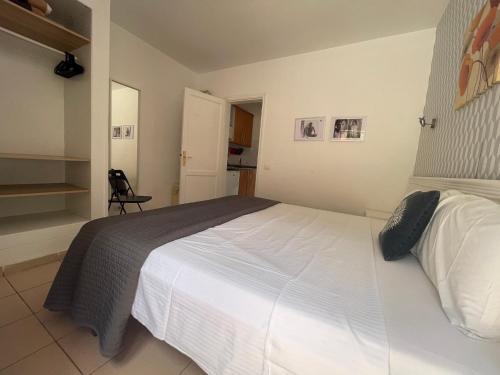 Bungalow Estándar del hotel Rainbow Golf Gay Men-only Resort. Foto 26