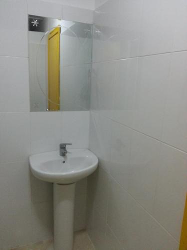 Habitación Doble - 2 camas del hotel Casa De Huespedes San Fernando. Foto 2