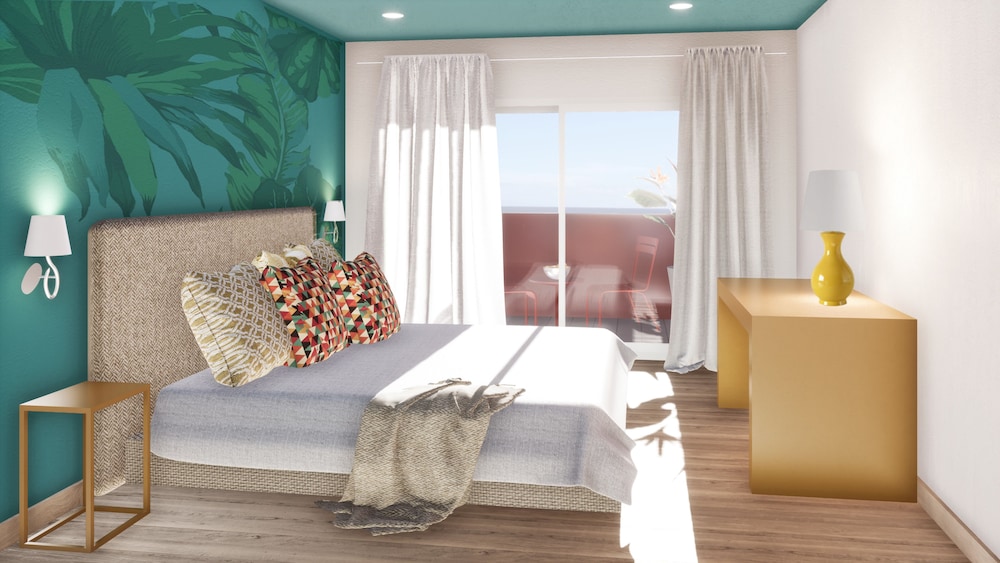 Suite junior, terraza, vistas al mar del hotel Ritual Maspalomas – Adults Only