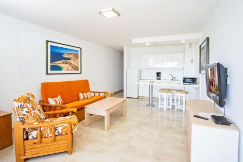 Apartamento de 1 dormitorio con vistas al mar del hotel San Nicolas. Foto 1