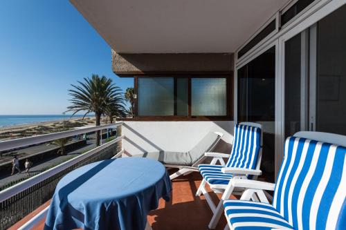 Apartamento de 1 dormitorio con vistas al mar del hotel Apartamentos El Paseo. Foto 4