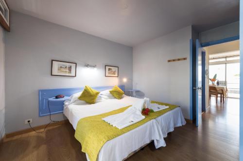 Apartamento de 1 dormitorio con vistas al mar del hotel Apartamentos El Paseo. Foto 20