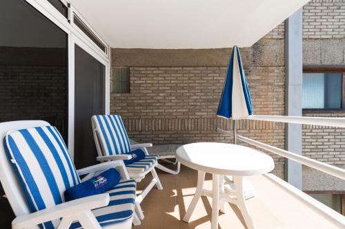 Apartamento de 1 dormitorio con vistas al mar del hotel Apartamentos El Paseo. Foto 18