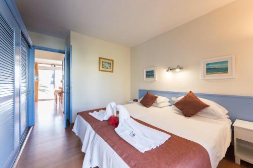 Apartamento Deluxe con vistas al mar del hotel Apartamentos El Paseo. Foto 3