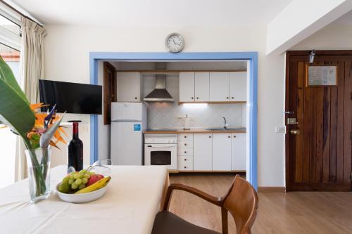 Apartamento Deluxe exterior con vistas al mar del hotel Apartamentos El Paseo. Foto 11