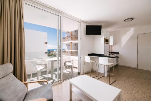 Estudio del hotel Tarahal. Foto 11