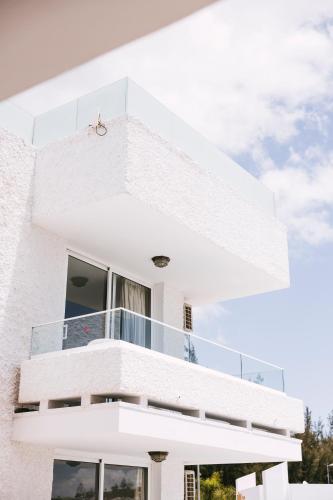 Estudio Balcón o Terraza Vista jardín o piscina 2 Camas individuales del hotel Tarahal. Foto 3