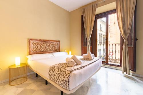 Estudio con balcón del hotel Puerta San Esteban. Foto 1