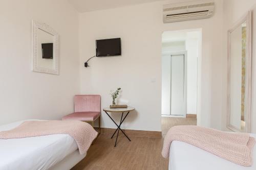 Habitación Doble - 1 o 2 camas del hotel Plaza Santa Cruz. Foto 2