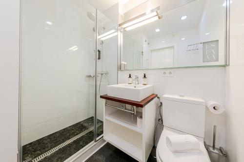 Apartamento de 1 dormitorio con sofá cama del hotel Eslava. Foto 7