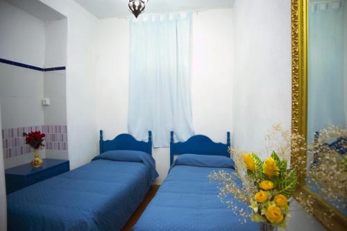 Habitación Doble con baño privado - 2 camas del hotel Pension Santa Maria La Blanca