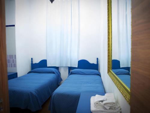 Habitación Doble con baño compartido - 2 camas del hotel Pension Santa Maria La Blanca