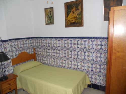 Habitación Doble con baño compartido - 2 camas del hotel Pension Santa Maria La Blanca. Foto 3