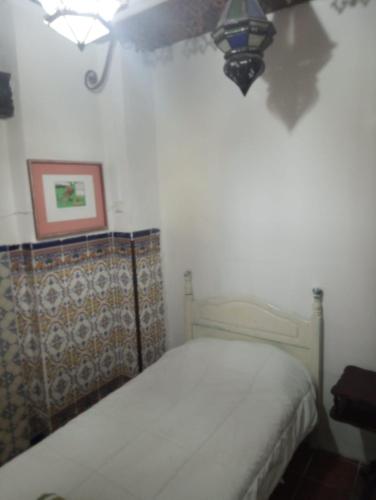 Habitación Individual Estándar con baño compartido del hotel Pension Santa Maria La Blanca. Foto 4