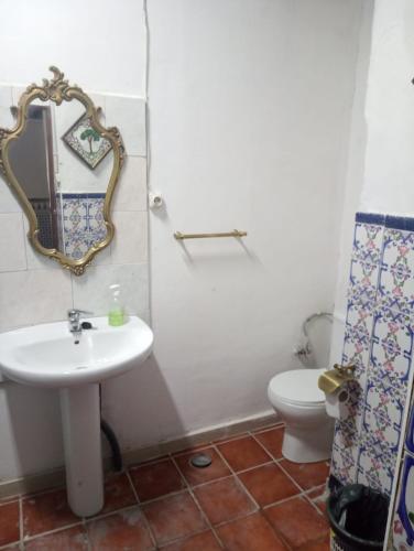 Habitación Individual Estándar con baño compartido del hotel Pension Santa Maria La Blanca. Foto 9