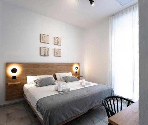 Habitación Doble con baño compartido - 2 camas del hotel La Central Sevilla