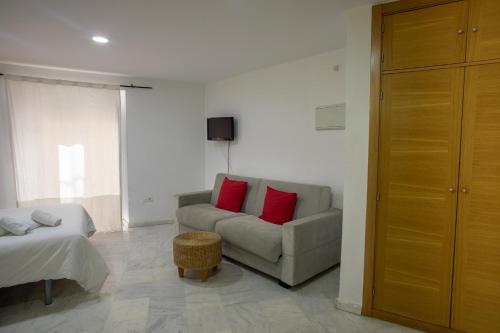 Apartamento del hotel Apartamentos Mariano De Cavia. Foto 2