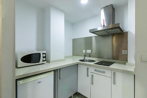 Apartamento de 1 dormitorio del hotel Apartamentos Mariano De Cavia. Foto 8