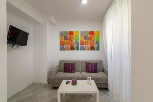 Estudio del hotel Reservaloen Casa Del Museo / Topibe Sl. Foto 1