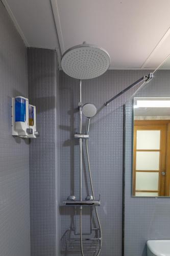 Estudio del hotel Reservaloen Casa Del Museo / Topibe Sl. Foto 6