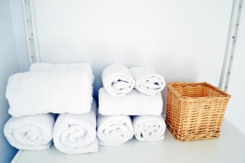 Estudio del hotel Reservaloen Casa Del Museo / Topibe Sl