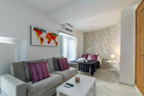 Estudio del hotel Reservaloen Casa Del Museo / Topibe Sl. Foto 3