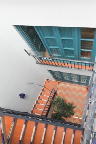 Estudio con balcón del hotel Casas Y Patios De Triana. Foto 14