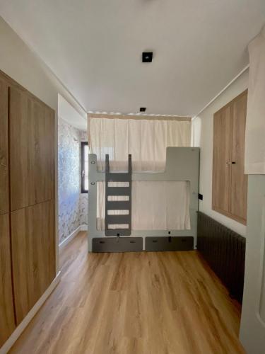 Bed in 4 - Bed Mixed Superior Dormitory Room with private Bathroom del hotel La Banda Rooftop. Foto 2
