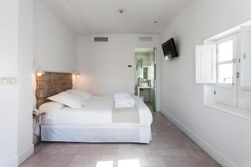 Suite Junior con terraza del hotel Boutique Elvira Plaza. Foto 7