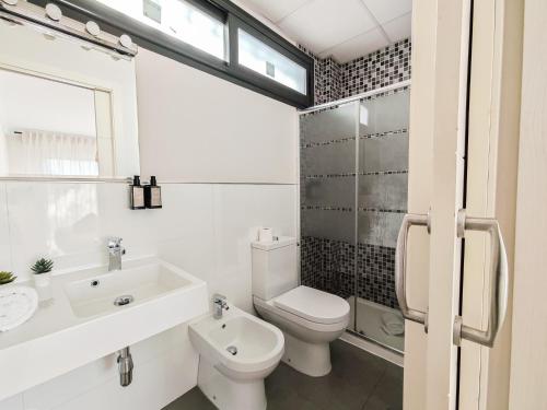 Ático de 1 dormitorio con terraza del hotel Azz Torre De La Plata. Foto 6