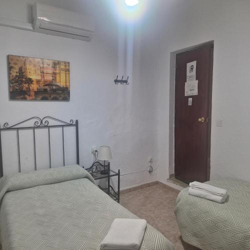 Habitación Doble con baño privado - 1 o 2 camas del hotel Javier. Foto 5