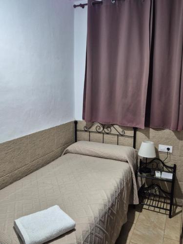 Habitación Individual con baño compartido del hotel Javier. Foto 8