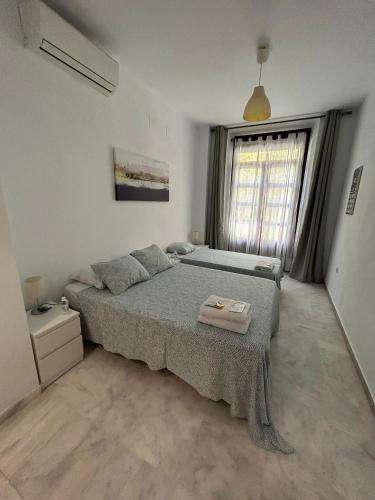 Habitación Triple con baño privado del hotel The Spot Central