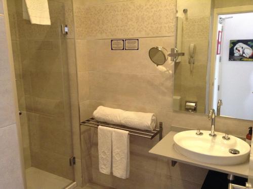 Habitación Doble Económica del hotel Palacio Alcazar