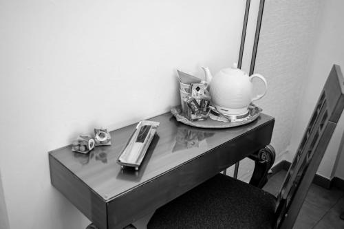 Habitación Doble con cama supletoria del hotel Palacio Alcazar. Foto 4