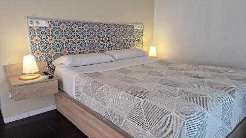 Habitación Doble con terraza del hotel San Vicente Ii. Foto 6