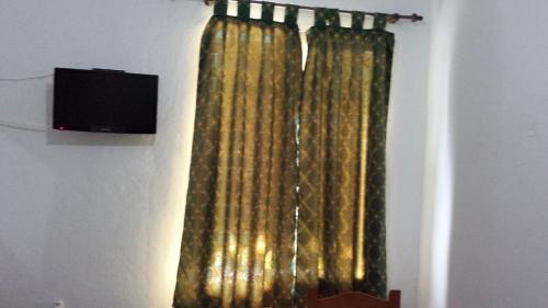 Habitación Individual con baño compartido del hotel Gran Plaza. Foto 2