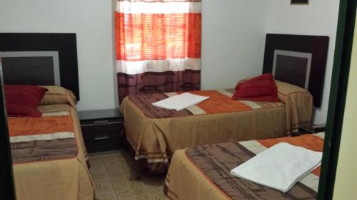 Habitación Triple Básica del hotel Gran Plaza. Foto 3