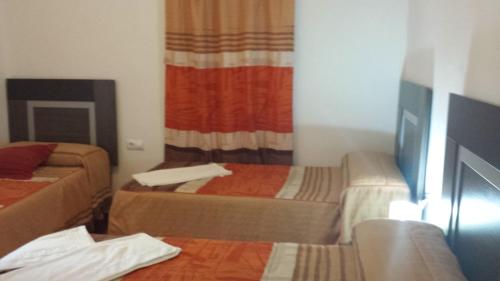 Habitación cuádruple del hotel Gran Plaza. Foto 3