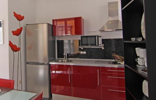 Estudio con balcón del hotel Living Sevilla Apartments Catedral. Foto 3