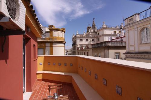 Apartamento de 1 dormitorio con terraza del hotel Living Sevilla Apartments Catedral. Foto 7