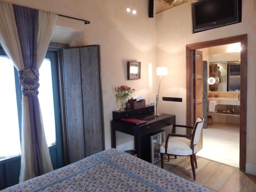 Habitación Doble Deluxe del hotel Boutique Corral Del Rey By Aluz Collection. Foto 5