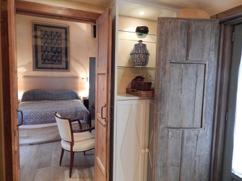 Habitación Doble Deluxe del hotel Boutique Corral Del Rey By Aluz Collection. Foto 4