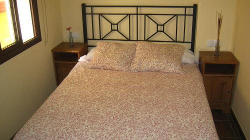 Habitación Doble con baño compartido del hotel La Montorena. Foto 10