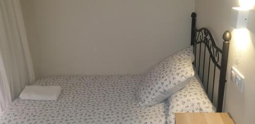 Habitación Individual con baño privado del hotel La Montorena. Foto 4