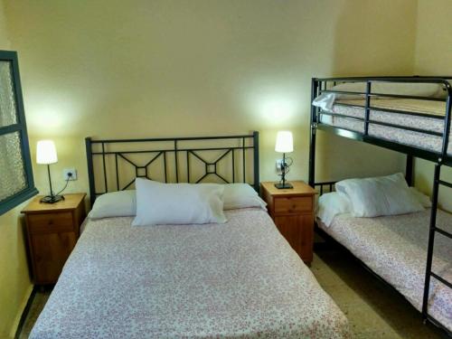 Habitación Familiar con baño privado del hotel La Montorena