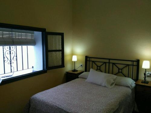 Habitación Familiar con baño privado del hotel La Montorena. Foto 4