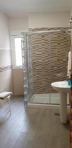 Habitación Doble con baño compartido del hotel Catedral. Foto 4